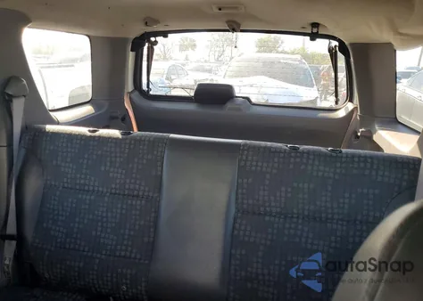 2002 Ford Escape Xls z USA, uszkodzony, nr VIN 1FMYU01B52KC37156